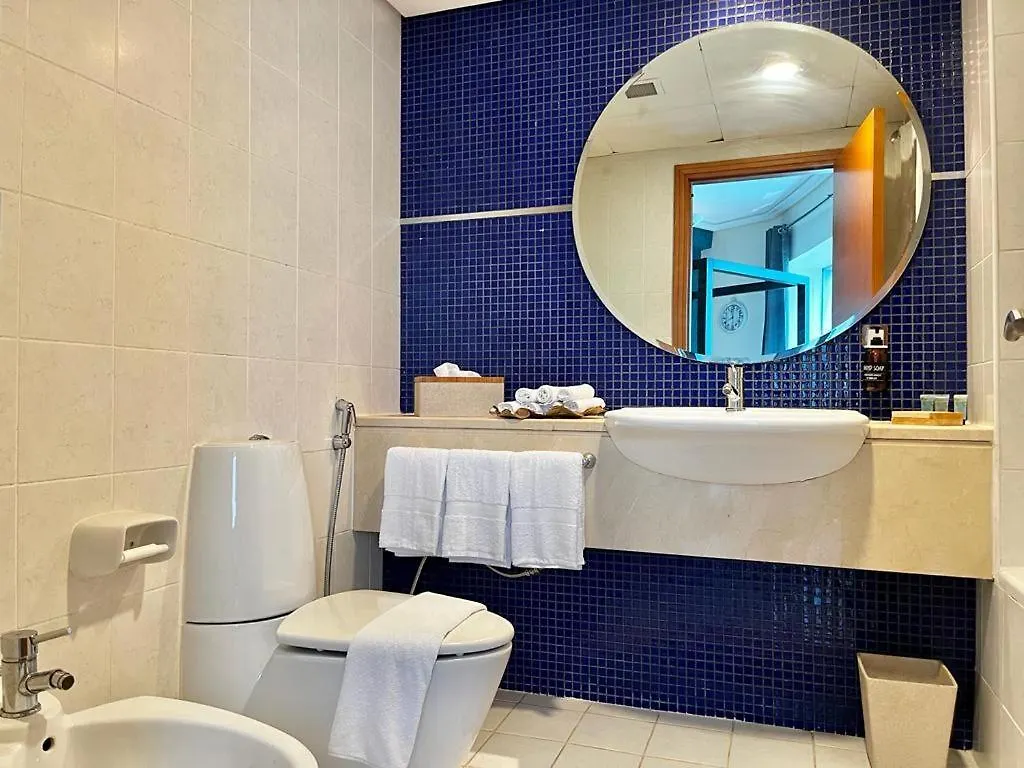 Chic 3 Bedroom Apartment دبي