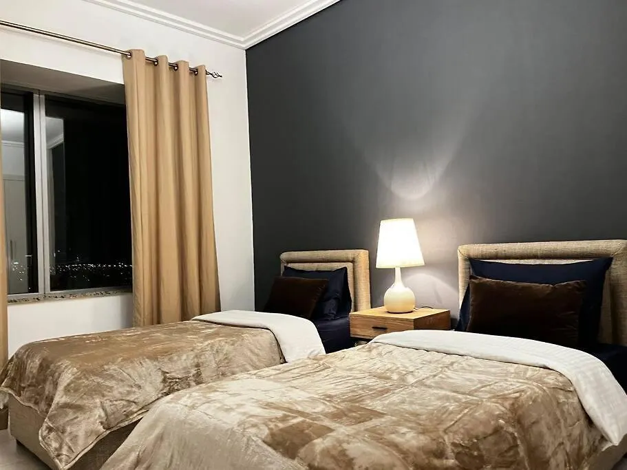 Chic 3 Bedroom Apartment دبي
